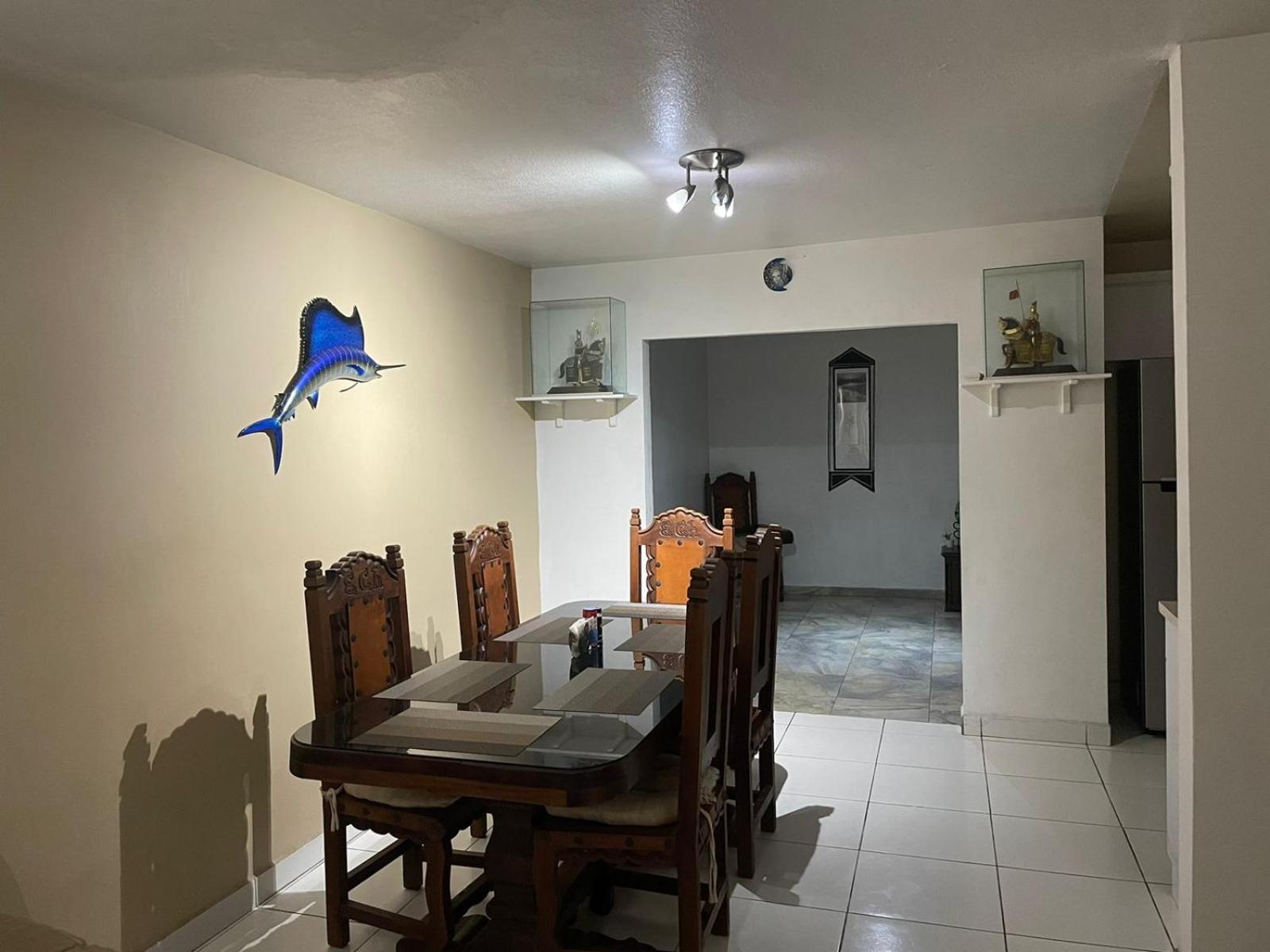 Spacious Rooftop House W/ King Bed Tijuana Bagian luar foto