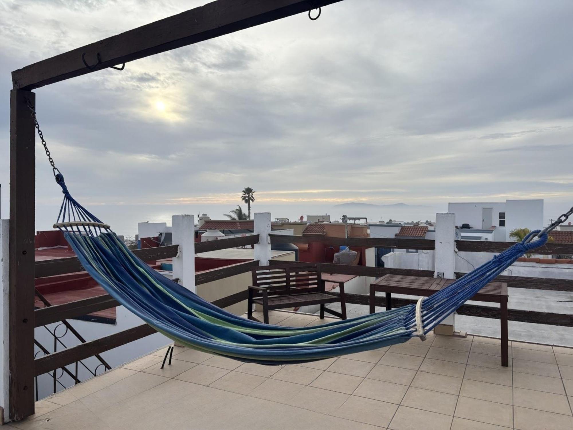 Spacious Rooftop House W/ King Bed Tijuana Bagian luar foto